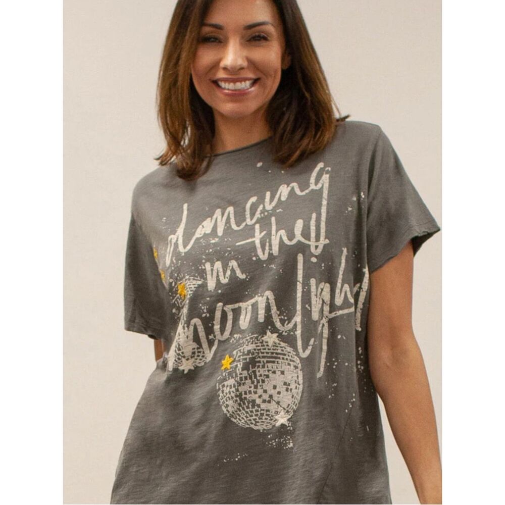 Kyla Seo Gray Short Sleeve Graphic Tee - Dancing Script